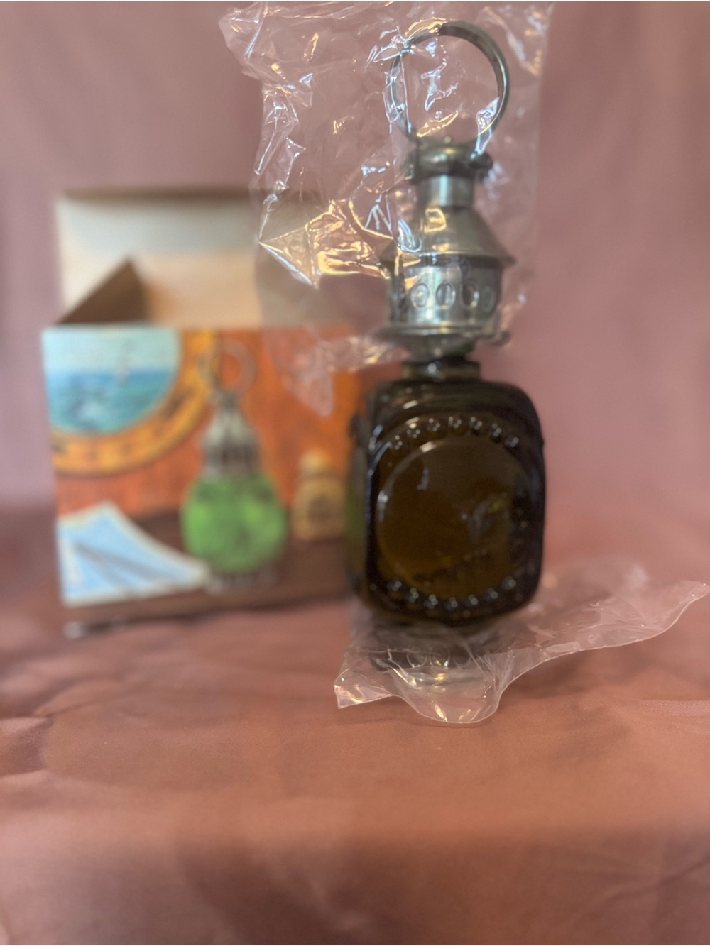 Vintage Avon Whale Oil Lantern aftershave Bottle (full)